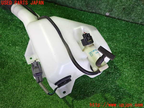 2UPJ-40746791]レジェンド(KB2)ウォッシャータンク1 中古_m0003.jpg