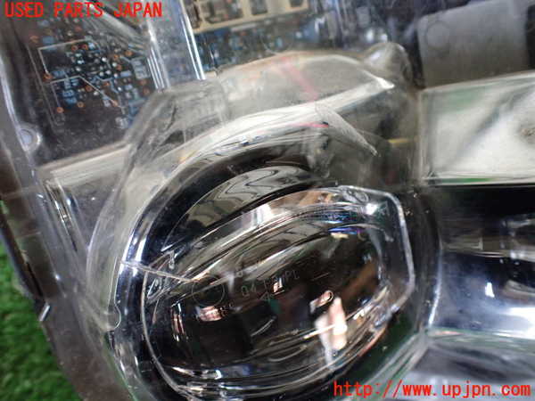 1UPJ-40761180]レクサス・UX250h(MZAH10)右フォグ ジャンク 中古_m0004.jpg
