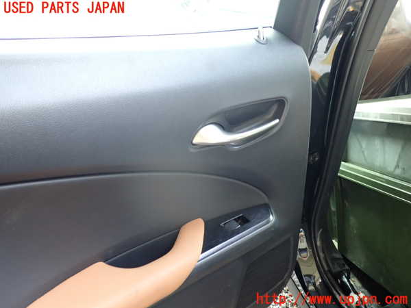 1UPJ-40761320]レクサス・UX250h(MZAH10)左後ドア 中古 NSG M3Q8 43R-003021_m0003.jpg