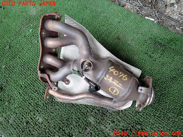 1UPJ-40762041]レクサス・UX250h(MZAH10)エキマニ1 触媒 マニバーター 中古_m0001.jpg
