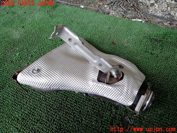 1UPJ-40762041]レクサス・UX250h(MZAH10)エキマニ1 触媒 マニバーター 中古_m0002.jpg