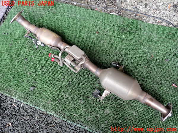 1UPJ-40762661]レクサス・UX250h(MZAH10)触媒1 中古_m0001.jpg