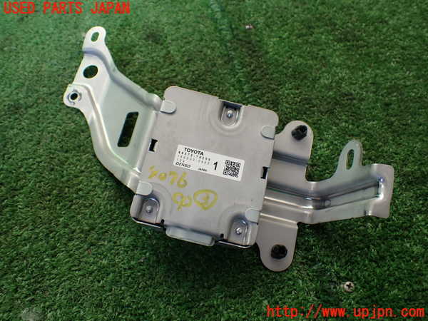 1UPJ-40766148]レクサス・UX250h(MZAH10)コンピューター3 中古 86572-76050_m0001.jpg