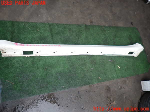 2UPJ-40851392]ポルシェ・パナメーラ(970M46(改))左サイドステップ 中古_m0001.jpg