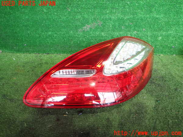 2UPJ-40851530]ポルシェ・パナメーラ(970M46(改))右テールランプ 中古_m0001.jpg