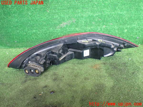 2UPJ-40851536]ポルシェ・パナメーラ(970M46(改))左テールランプ 中古_m0002.jpg