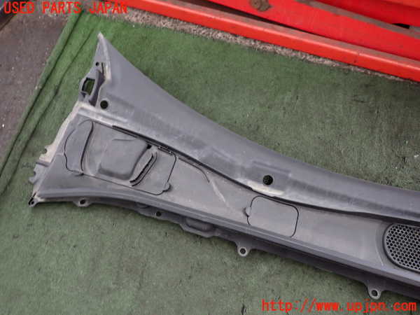 2UPJ-40901190]ボルボ・V60(ZB420TM)カウルトップ 中古_m0002.jpg