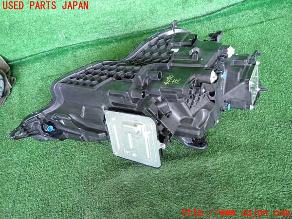 2UPJ-40901132]ボルボ・V60(ZB420TM)左ヘッドライト LED 中古_m0002.jpg