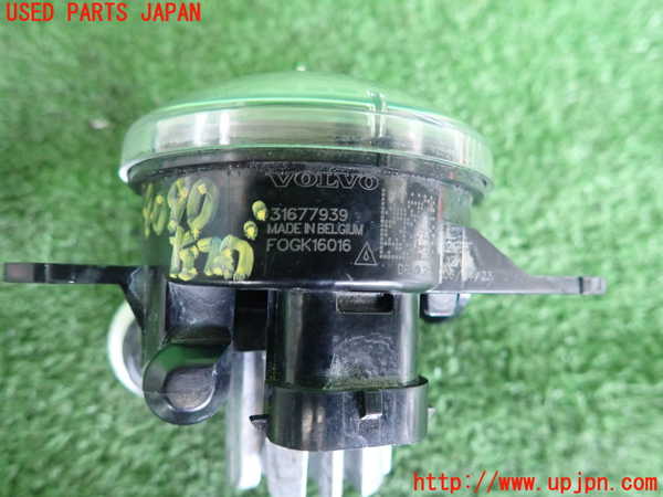 2UPJ-40901182]ボルボ・V60(ZB420TM)左フォグ 中古_m0003.jpg
