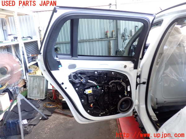 2UPJ-40901320]ボルボ・V60(ZB420TM)左後ドア (ジャンク品) 中古(43R-011795 M12385)_m0004.jpg