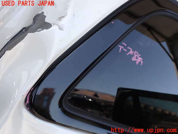 2UPJ-40901380]ボルボ・V60(ZB420TM)右クォーターガラス 中古(43R-011667 M1232)_m0002.jpg