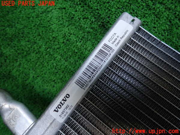 2UPJ-40902322]ボルボ・V60(ZB420TM)ラジエーター2 中古_m0002.jpg
