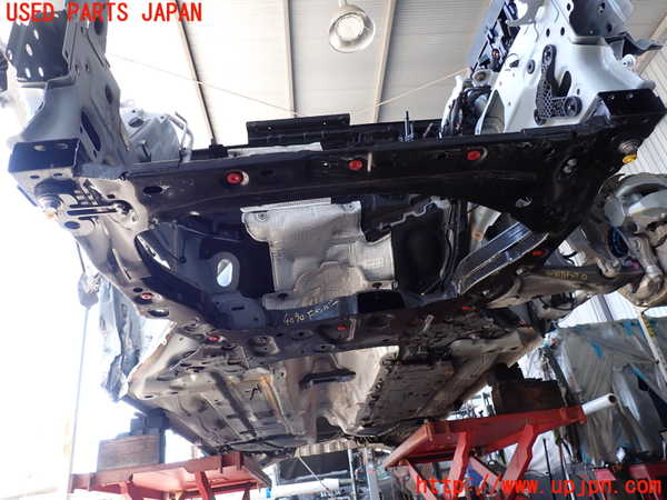 2UPJ-40905285]ボルボ・V60(ZB420TM)フロントメンバー 中古_m0001.jpg