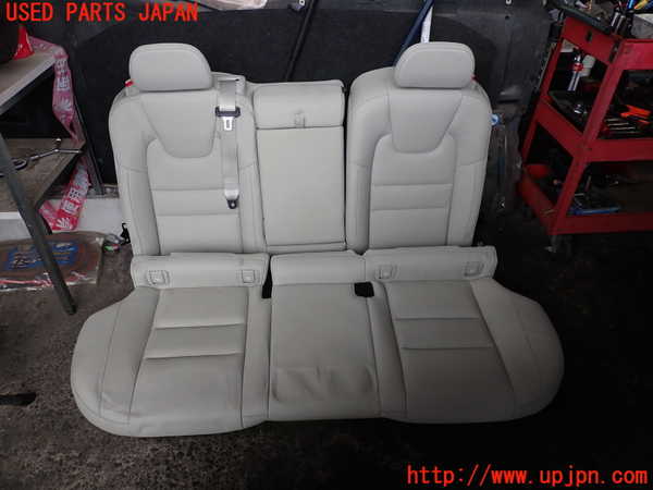 2UPJ-40907385]ボルボ・V60(ZB420TM)リアシート 中古_m0001.jpg