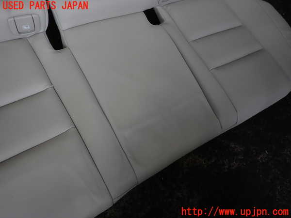 2UPJ-40907385]ボルボ・V60(ZB420TM)リアシート 中古_m0004.jpg