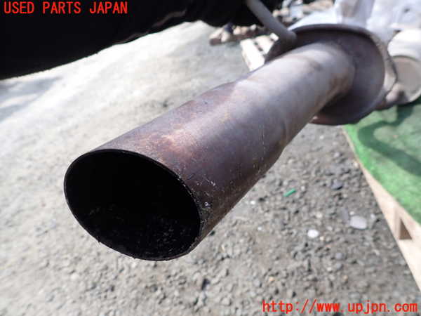 1UPJ-40912671]ハイエースワゴン100系(KZH100G)リアマフラー1 中古_m0004.jpg