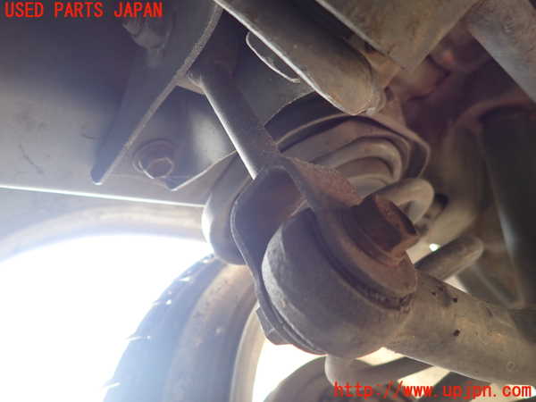 1UPJ-40915445]ハイエースワゴン100系(KZH100G)リアスタビライザー 中古_m0004.jpg