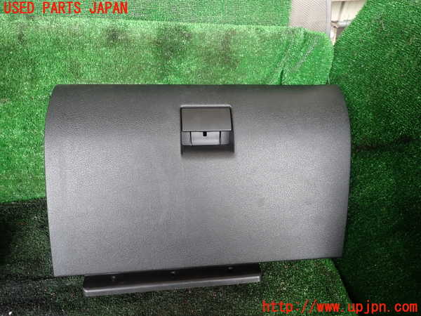5UPJ-40927516]ハマーH3(不明)グローブボックス1 中古_m0001.jpg