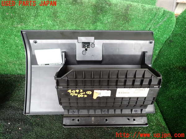 5UPJ-40927516]ハマーH3(不明)グローブボックス1 中古_m0003.jpg