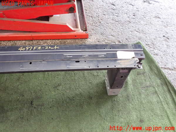 2UPJ-40971014]ジャガー・XF(JB2NA)フロントバンパーホースメント 中古_m0003.jpg
