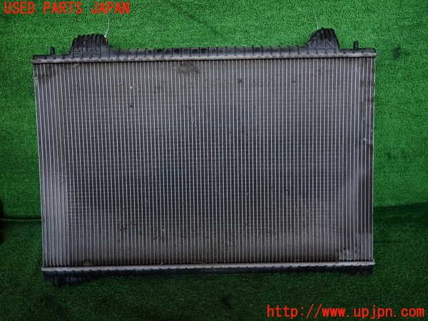 2UPJ-40972321]ジャガー・XF(JB2NA)ラジエーター1(メイン) 中古_m0001.jpg