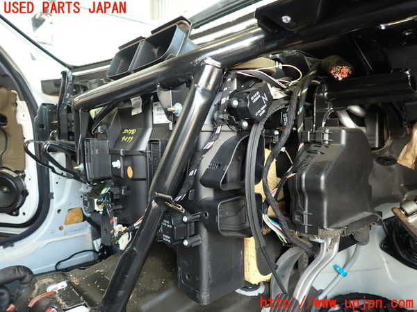 2UPJ-40996081]ベンツ S500 ロング(220175)エバポレーター1(フロント) 中古_m0003.jpg