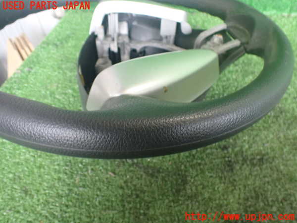 2UPJ-41007855]NV350 キャラバン バン(VR2E26)ステアリングホイール 中古_m0003.jpg