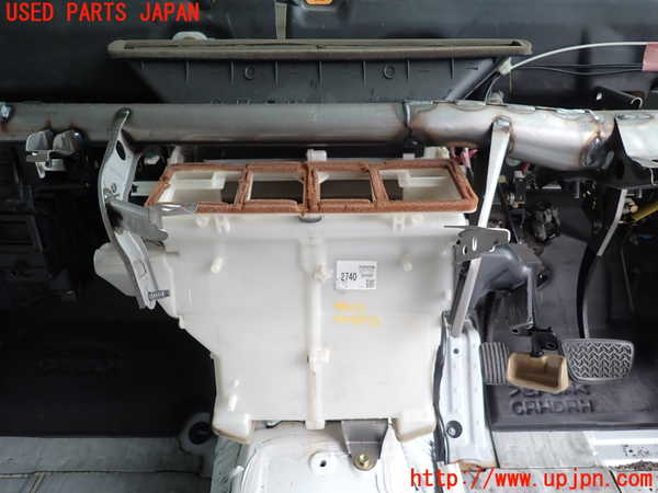 2UPJ-41026081]クラウン エステート(JZS175W)エバポレーター1 中古_m0001.jpg