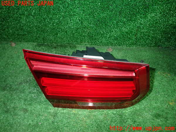 1UPJ-41041552]BMW 330e(8E20 F30)左リアフィニッシャー 中古_m0001.jpg