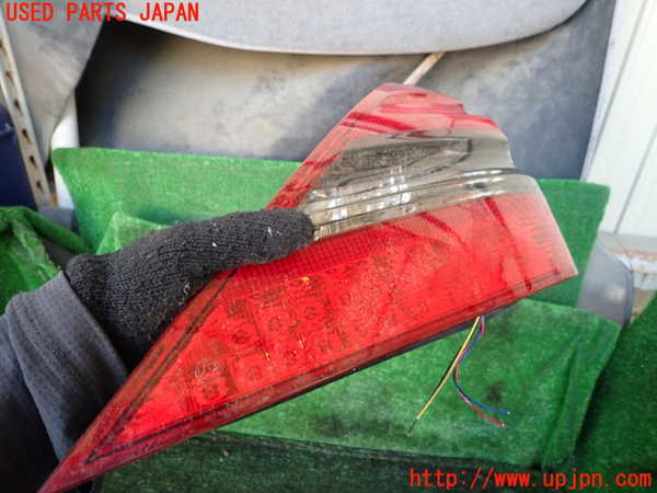 1UPJ-41051530]ベンツ SL500 R230(230475)右テールランプ 中古_m0002.jpg