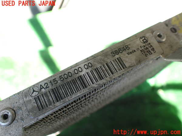 1UPJ-41052481]ベンツ SL500 R230(230475)オイルクーラー1 中古_m0003.jpg