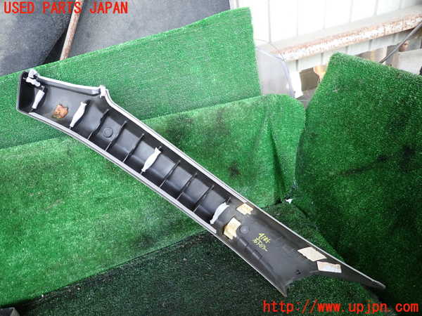 1UPJ-41057655]ベンツ SL500 R230(230475)右フロントピラートリム 中古_m0002.jpg
