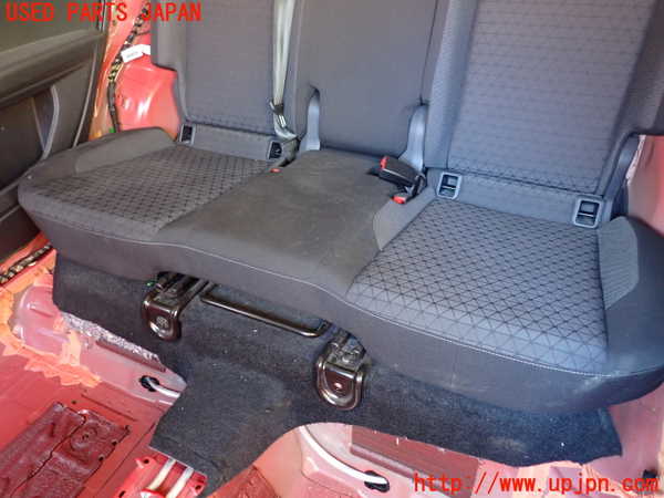 1UPJ-41097385]VW・T-Cross(ティークロス)(C1DKR)リアシート 中古_m0004.jpg