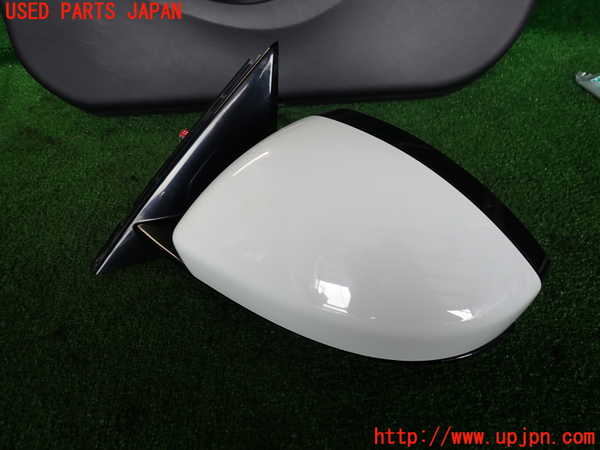 2UPJ-41111212]ジャガー・Eペイス(DF2NA)左ドアミラー 中古_m0001.jpg
