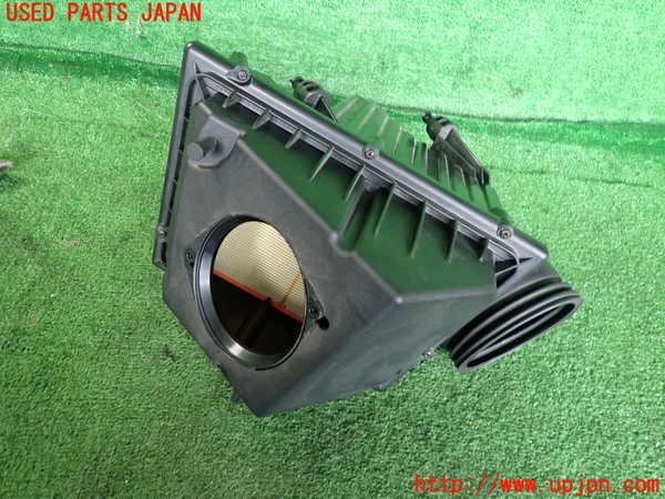 2UPJ-41112560]ジャガー・Eペイス(DF2NA)エアクリーナーボックス 中古_m0001.jpg