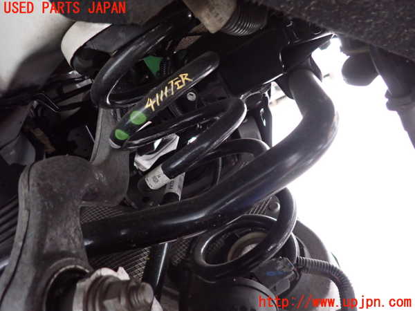 2UPJ-41115105]ジャガー・Eペイス(DF2NA)左リアスプリング 中古_m0001.jpg