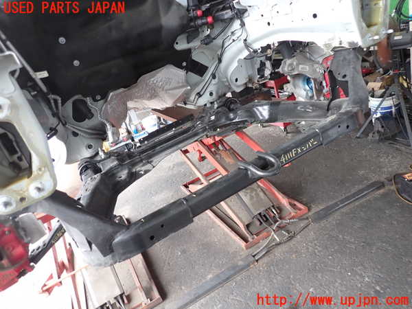 2UPJ-41115285]ジャガー・Eペイス(DF2NA)フロントメンバー 中古_m0002.jpg