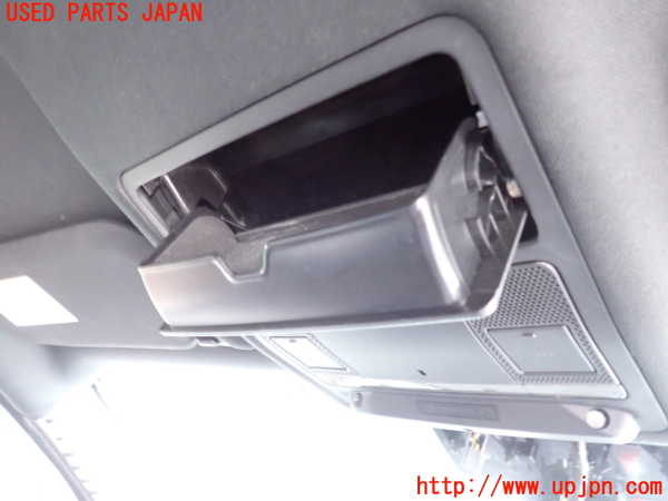 2UPJ-41116411]ジャガー・Eペイス(DF2NA)ルームランプ1(1列目真中) 中古_m0003.jpg