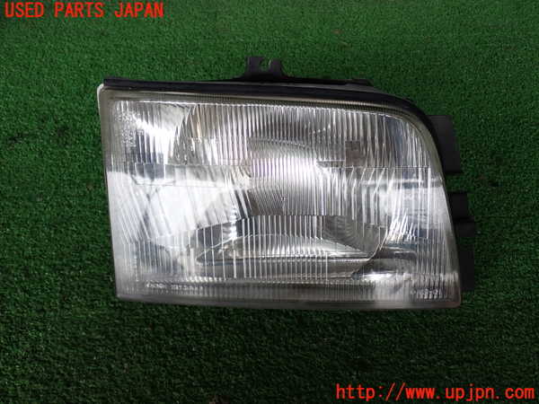 2UPJ-41131130]ビッグホーン(UBS73GW)右ヘッドライト ハロゲン 中古_m0001.jpg