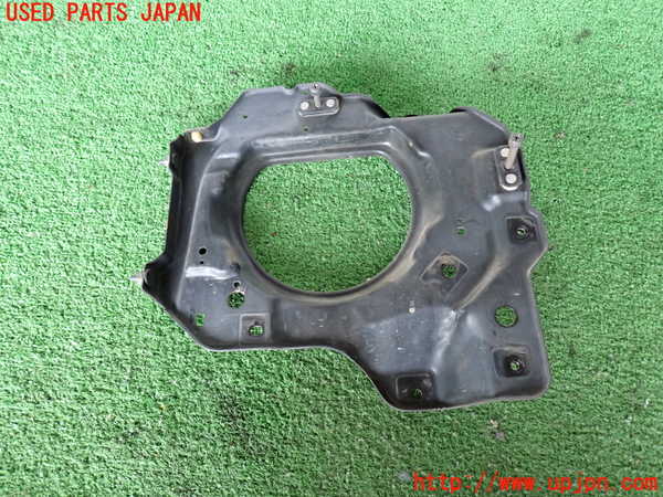 2UPJ-41131140]ビッグホーン(UBS73GW)右ヘッドライトリム 中古_m0001.jpg