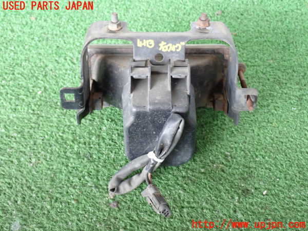 2UPJ-41131180]ビッグホーン(UBS73GW)右フォグ 中古_m0004.jpg