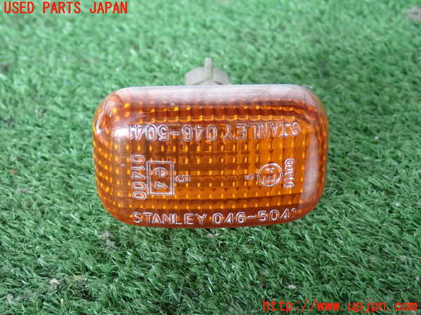 2UPJ-41131160]ビッグホーン(UBS73GW)右ウィンカーレンズ 中古_m0001.jpg