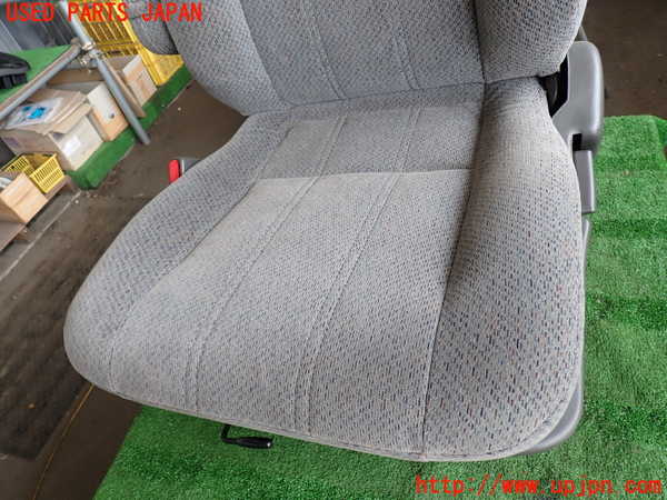 2UPJ-41137065]ビッグホーン(UBS73GW)助手席シート 中古_m0002.jpg