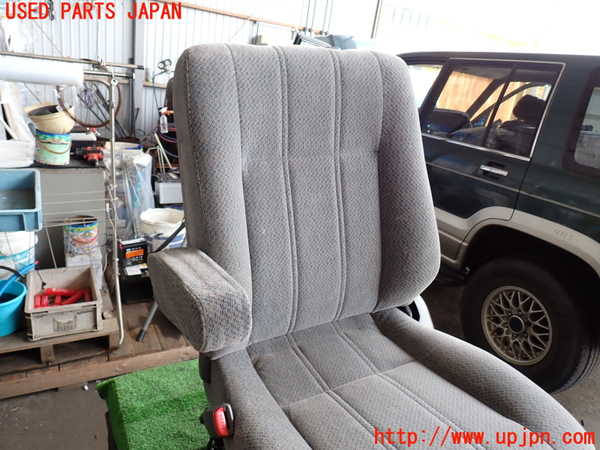 2UPJ-41137065]ビッグホーン(UBS73GW)助手席シート 中古_m0003.jpg