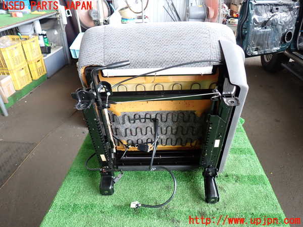 2UPJ-41137065]ビッグホーン(UBS73GW)助手席シート 中古_m0005.jpg