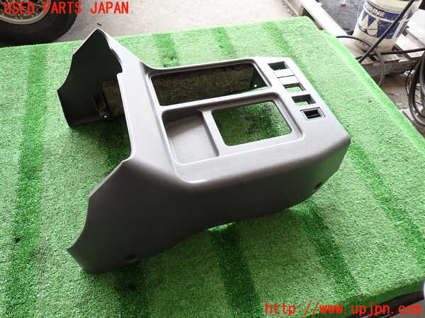 2UPJ-41137549]ビッグホーン(UBS73GW)コンソール 中古_m0002.jpg