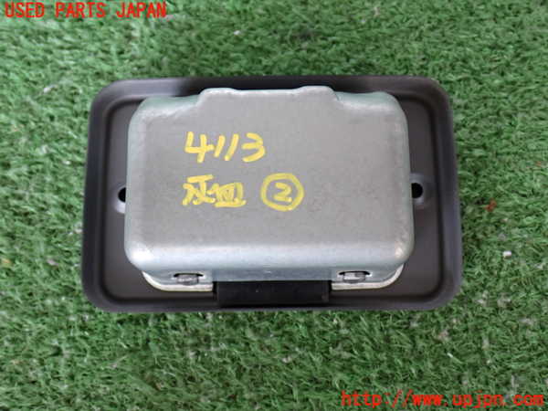 2UPJ-41137822]ビッグホーン(UBS73GW)灰皿2 中古_m0003.jpg