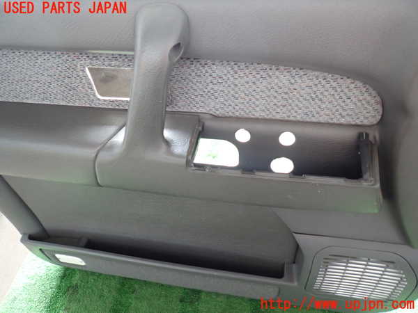 2UPJ-41131264]ビッグホーン(UBS73GW)左前ドア内張り 中古_m0004.jpg