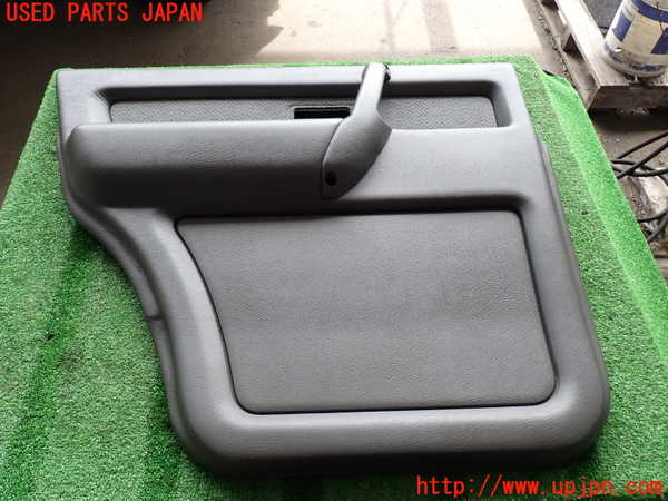2UPJ-41131324]ビッグホーン(UBS73GW)左後ドア内張り 中古_m0001.jpg