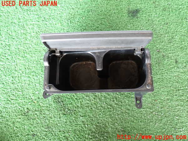 2UPJ-41137810]ビッグホーン(UBS73GW)ドリンクホルダー 中古_m0002.jpg